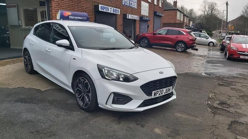 Używany Ford Focus ST-Line X 125 KM (91 kW) 2020 Biały Hatchback