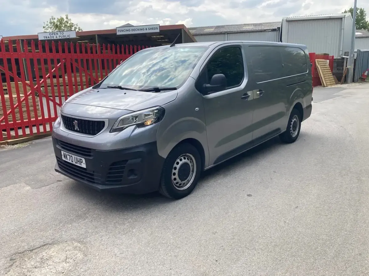 Gebraucht Peugeot Expert 2021 Grau Van