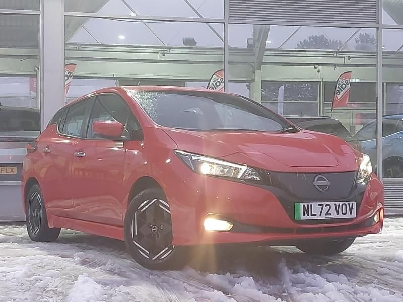 Used Nissan Leaf Acenta 110 kW (150 HP) 2022 Red Hatchback