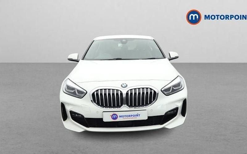 Used BMW 118 M Sport 140 HP (102 kW) 2020 White Hatchback