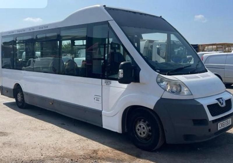 White Used 2011 Peugeot Boxer Van | £3,499 (Fair price) - Image 1/4
