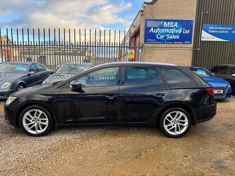 Begagnad Seat Leon Sport 150 HK (110 kW) 2014 Svart Kombi