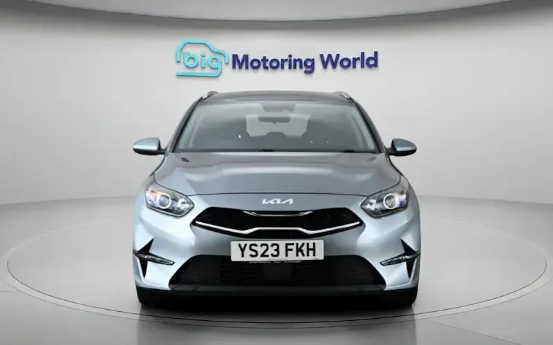 Used Kia Ceed Sportswagon 160 HP (117 kW) 2023 Silver Estate