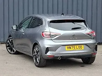 Used Renault Clio Techno 90 HP (66 kW) 2025 Grey Hatchback