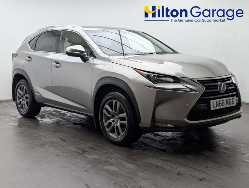 Used Lexus NX300h Luxury Line 197 HP (144 kW) 2016 Silver SUV