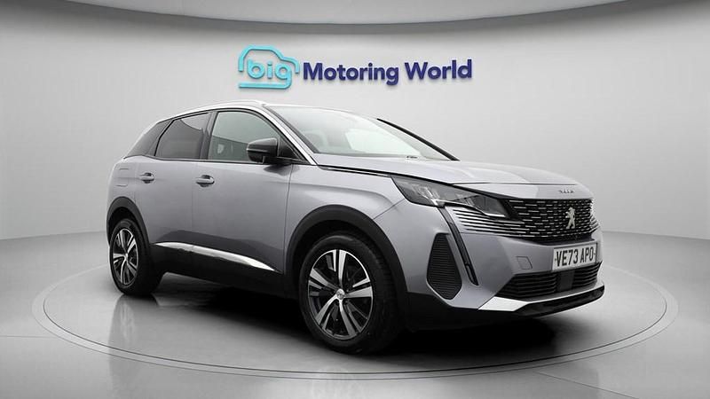 Used Peugeot 3008 Allure 130 HP (95 kW) 2023 Grey SUV