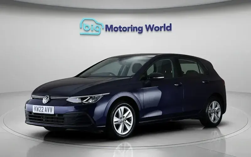 Używany VW Golf VIII Life 131 KM (96 kW) 2024 Hatchback