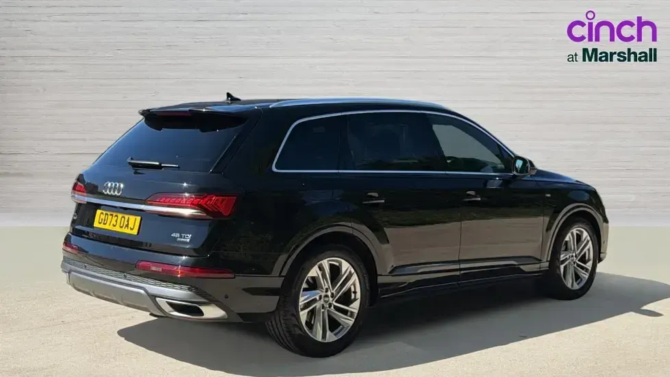 Used Audi Q7 S-Line 231 HP (169 kW) 2024 Black SUV