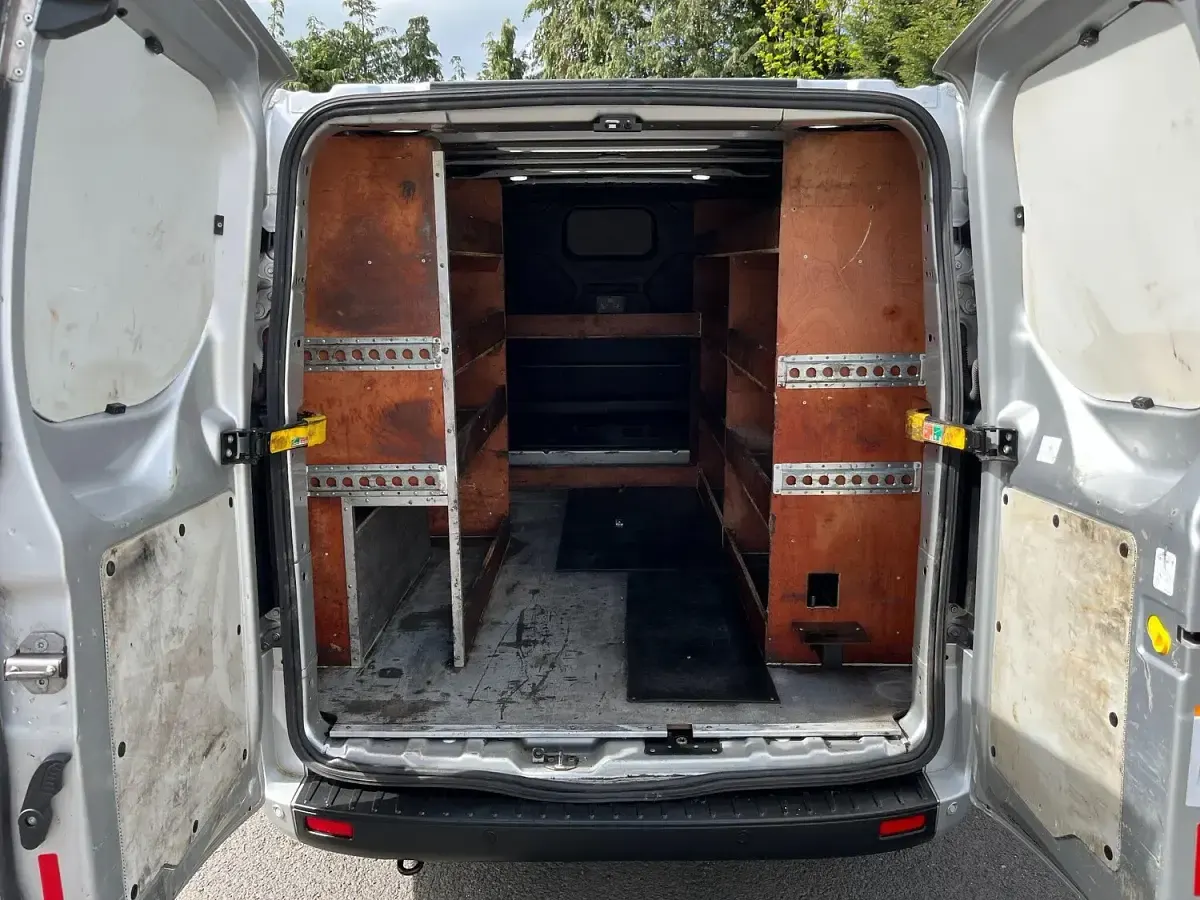 Used Ford Transit Custom Limited 130 HP (95 kW) 2022 Silver Van