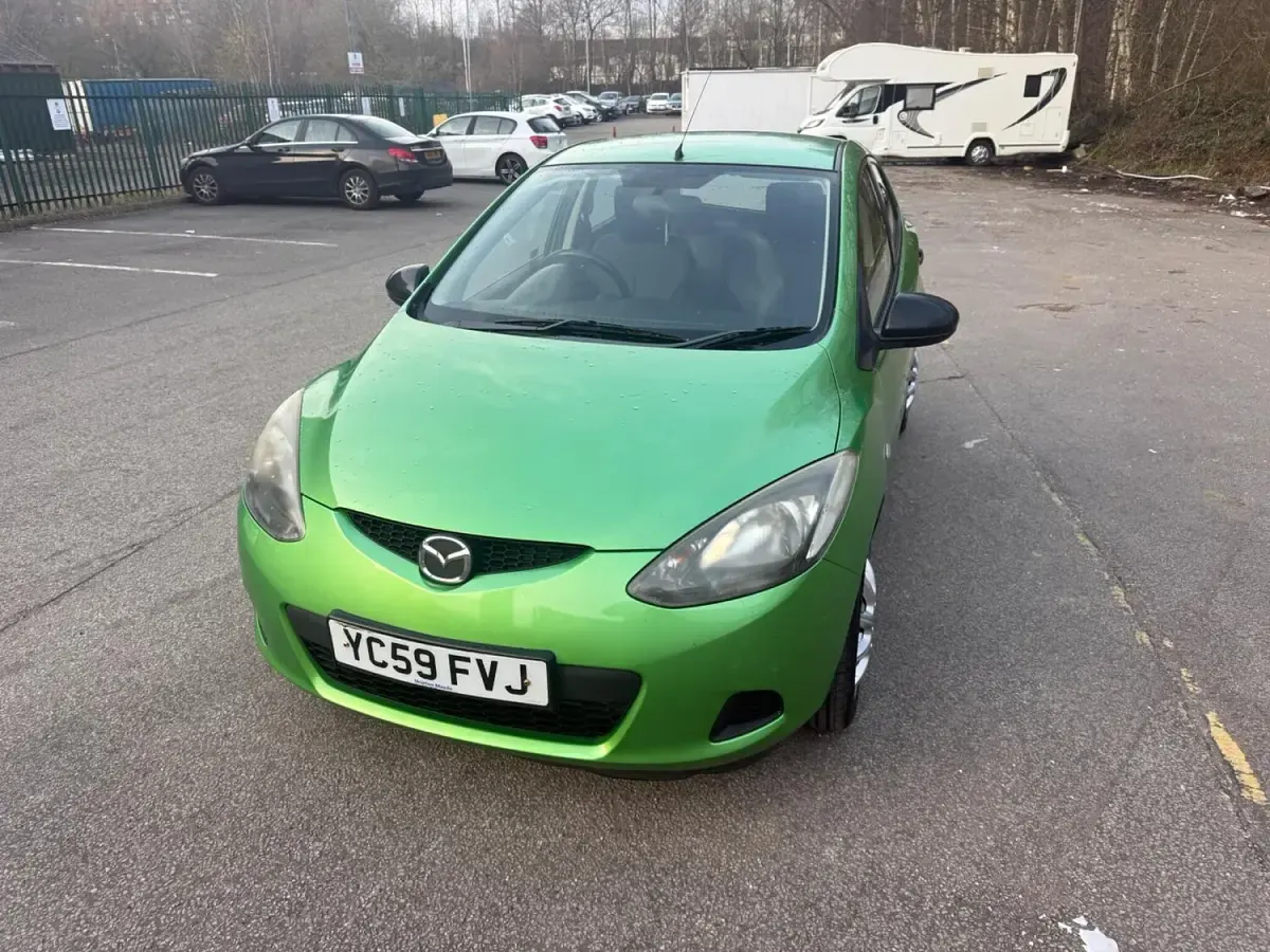 Used Mazda 2 2009 Green Hatchback