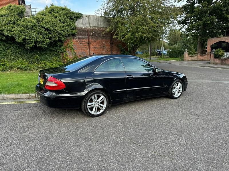 Used Mercedes CLK320 Avantgarde 2006 Black Coupe