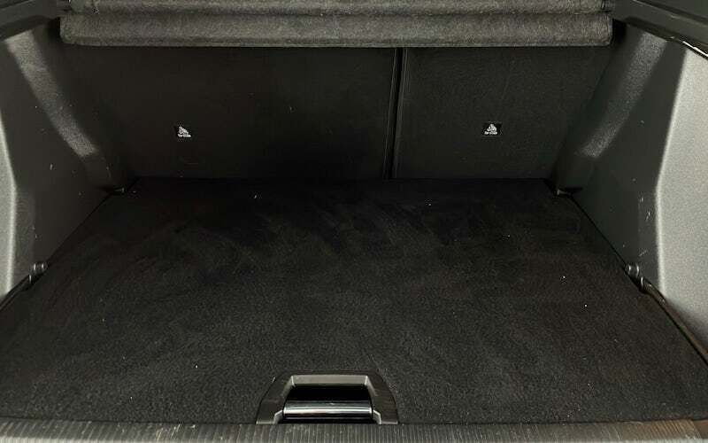 Image 3/4