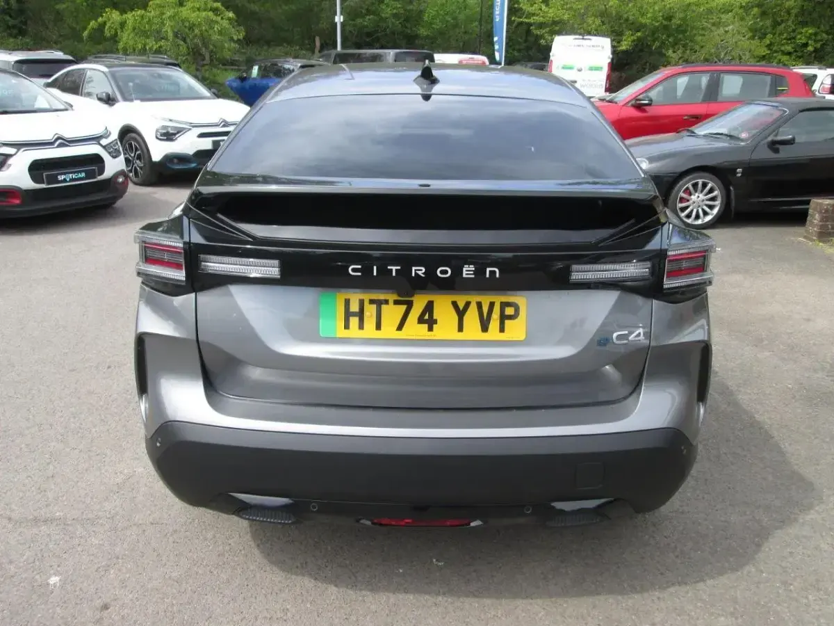 Używany Citroën e-C4 113 kW (154 KM) 2025 Szary Hatchback