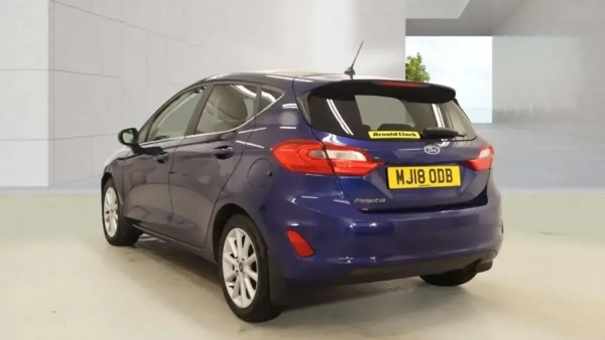 Usado Ford Fiesta Titanium 100 HP (73 kW) 2018 Azul Citadino