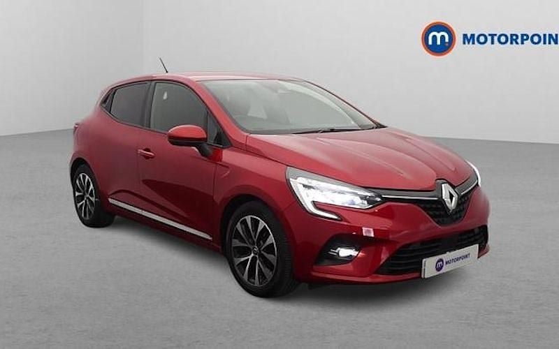 Used Renault Clio V Iconic 101 HP (74 kW) 2020 Red Hatchback
