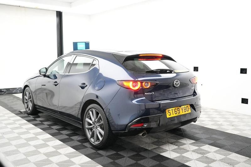 Begagnad Mazda 3 Inclusive 2019 Blå Halvkombi