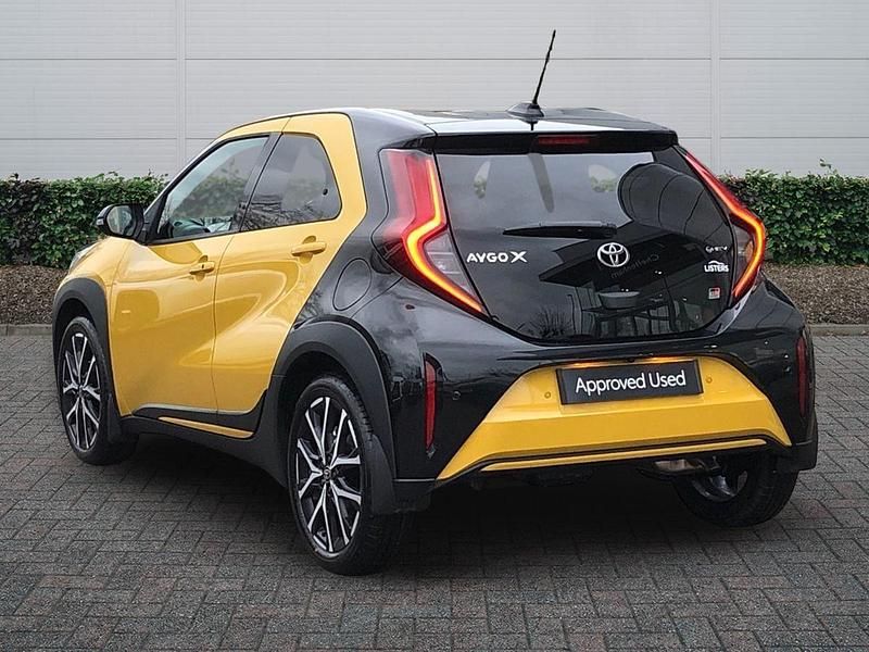 New Toyota Aygo X Sport 2025 Mustard bitone SUV