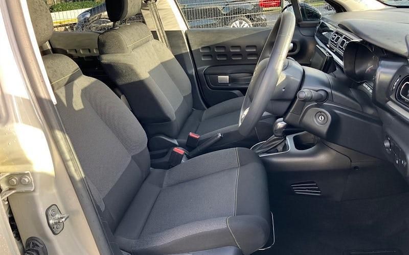 Used Citroën C3 PureTech 110 HP (80 kW) 2024 Hatchback