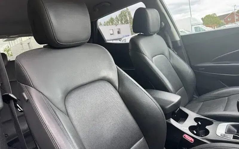 Used Hyundai Santa Fe Premium 200 HP (147 kW) 2018 Silver SUV