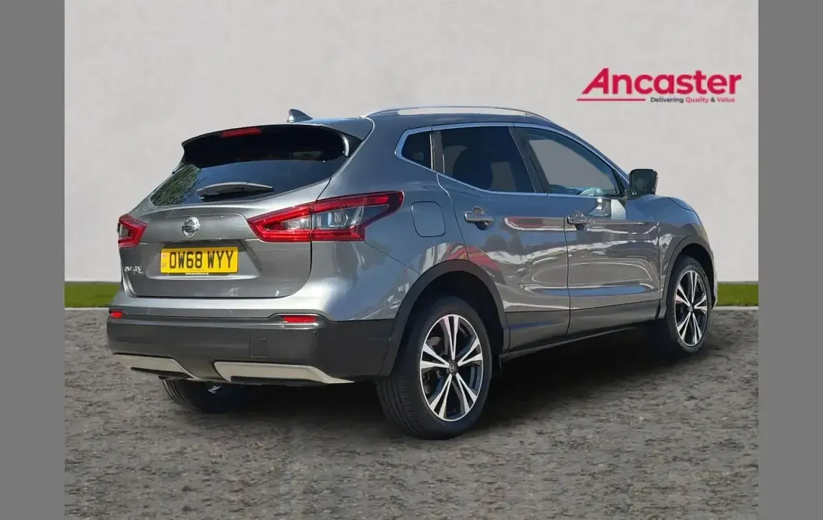 Used Nissan Qashqai N-Connecta 160 HP (117 kW) 2019 Grey SUV