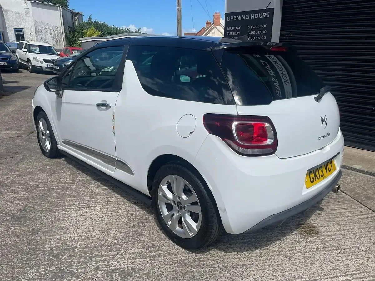 Used Citroën DS3 Style 2013 White Hatchback
