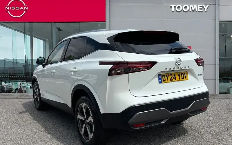 Used Nissan Qashqai N-Connecta 190 HP (139 kW) 2023 White SUV