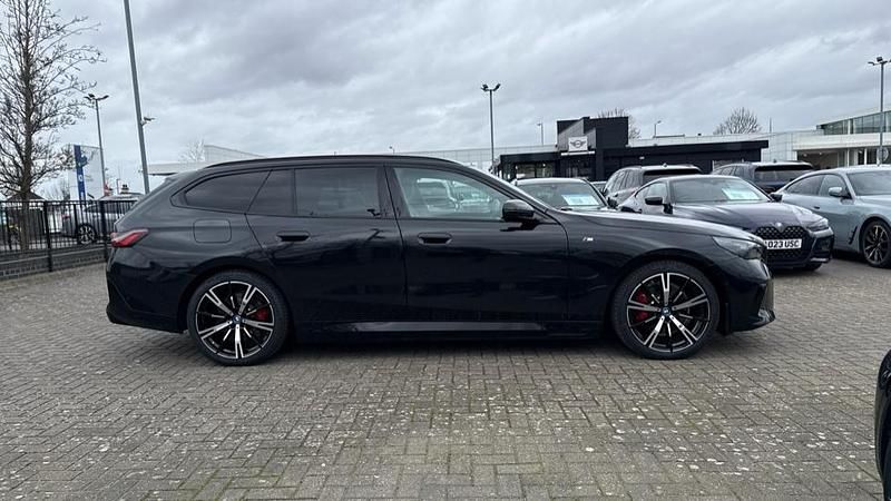 Used BMW 530e M Sport 295 HP (216 kW) 2025 Black Estate