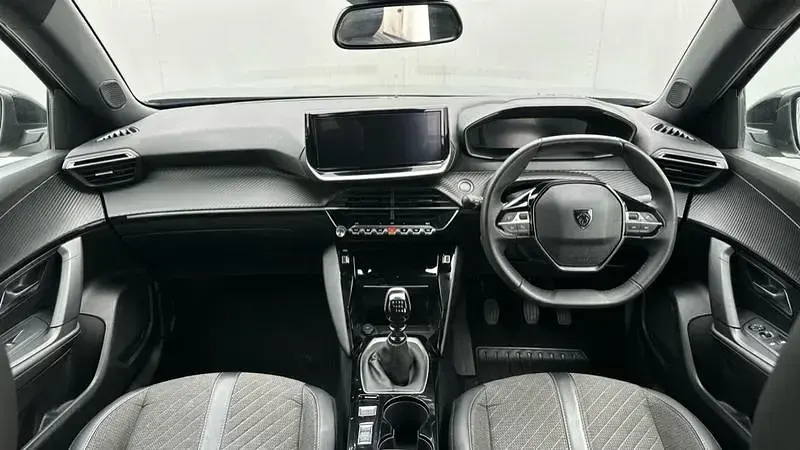 Used Peugeot 2008 Allure 100 HP (73 kW) 2025 Grey SUV