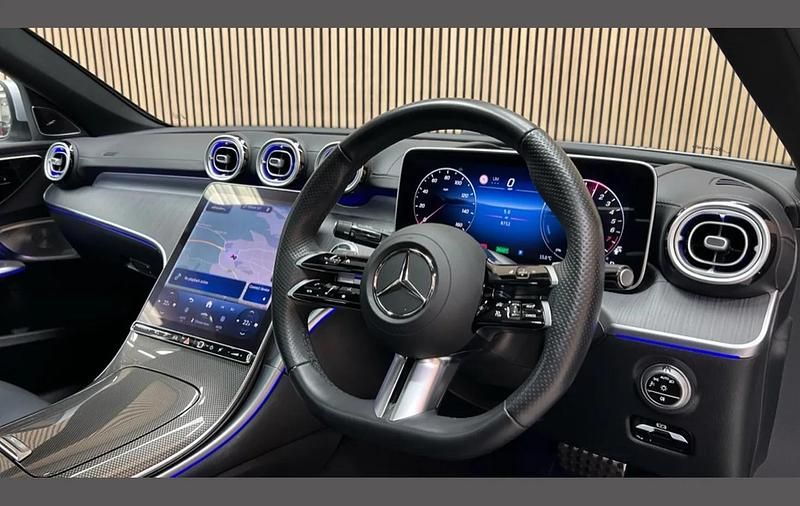 Usado Mercedes C300e AMG Line Premium Plus 313 HP (230 kW) 2024 Prateado Sedan