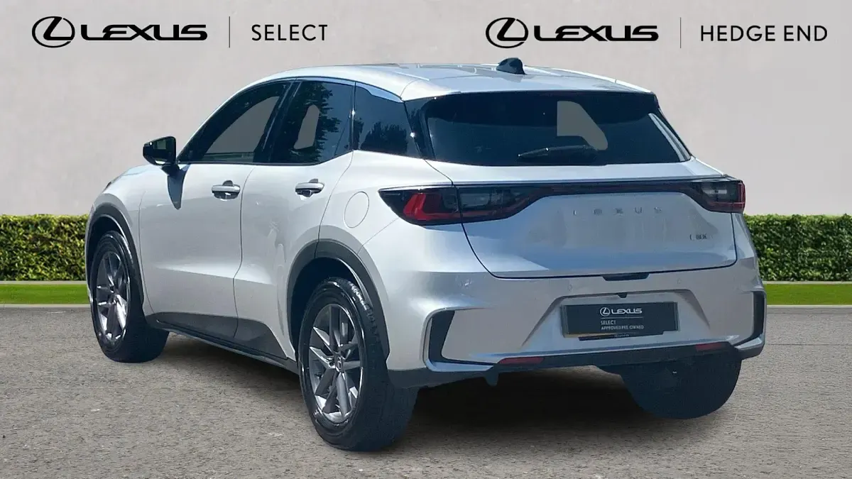Used Lexus LBX 136 HP (100 kW) 2025 Silver SUV