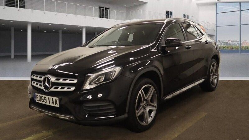 Black Used 2019 Mercedes GLA180 AMG line SUV | £17,999 (Fair price) - Image 1/3