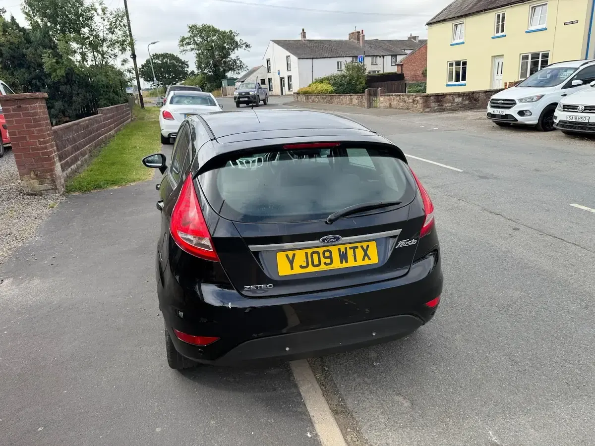 Used Ford Fiesta Zetec 96 HP (70 kW) 2009 Black Hatchback