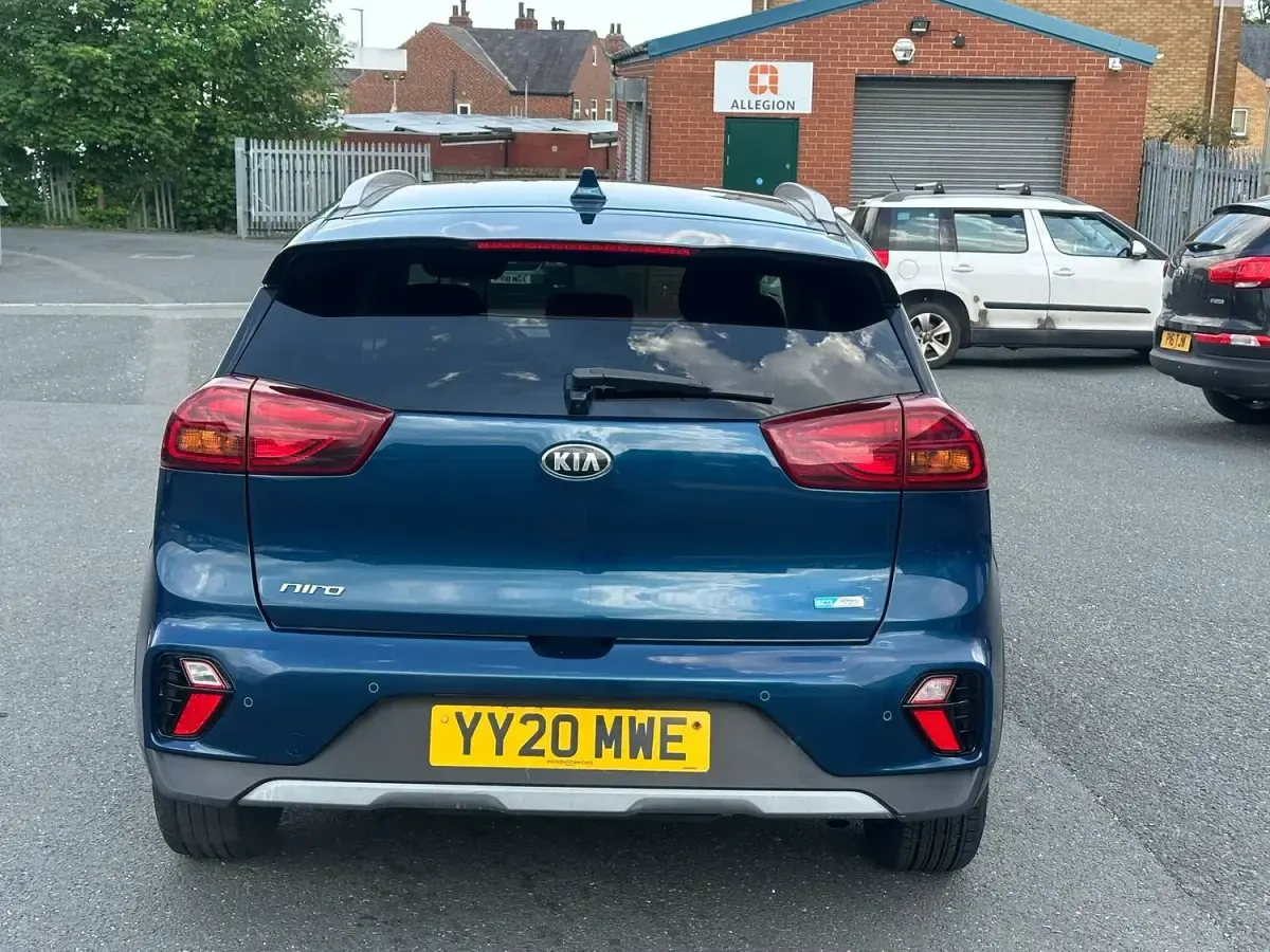 Used Kia Niro 139 HP (102 kW) 2020 Blue SUV