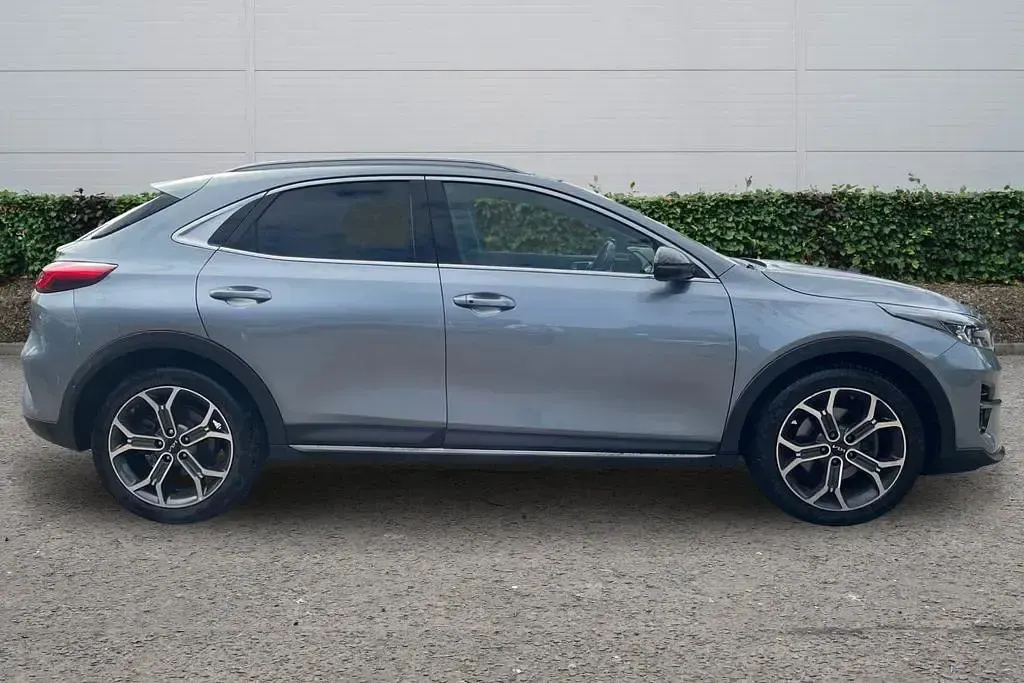 Used Kia XCeed 2022 Silver SUV