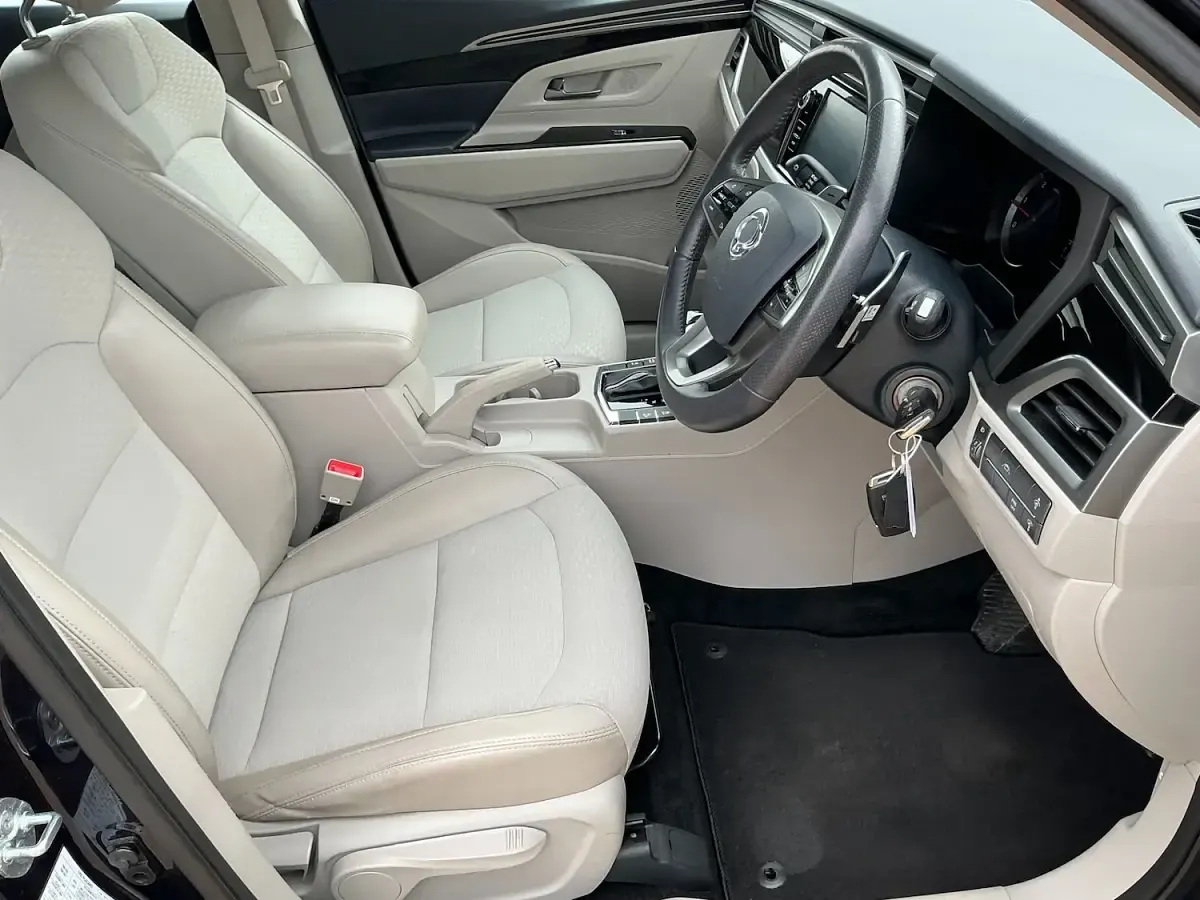 Used SsangYong Korando 136 HP (100 kW) 2019 Blue Estate