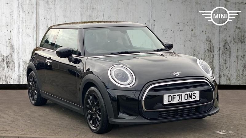 Used Mini Cooper Classic 134 HP (98 kW) 2022 Black Hatchback