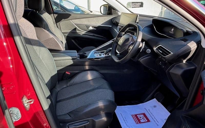 Used Peugeot 3008 Allure Premium 131 HP (96 kW) 2022 Estate