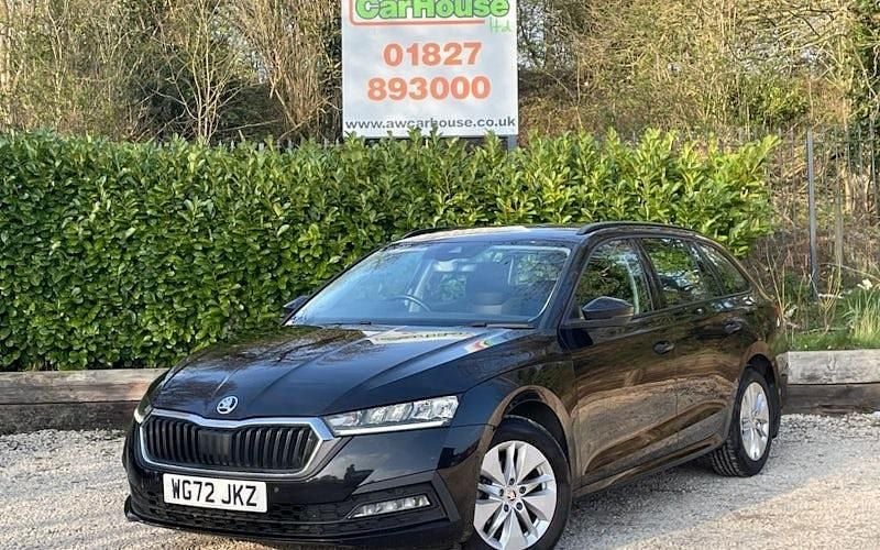 Usado Skoda Octavia SE Technology 110 CV (80 kW) 2023 Negro Familiar