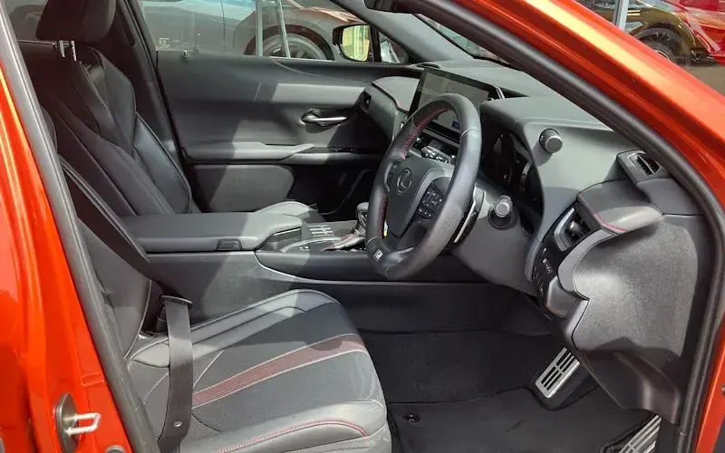 Used Lexus UX Sport Line 184 HP (135 kW) 2023 Orange SUV