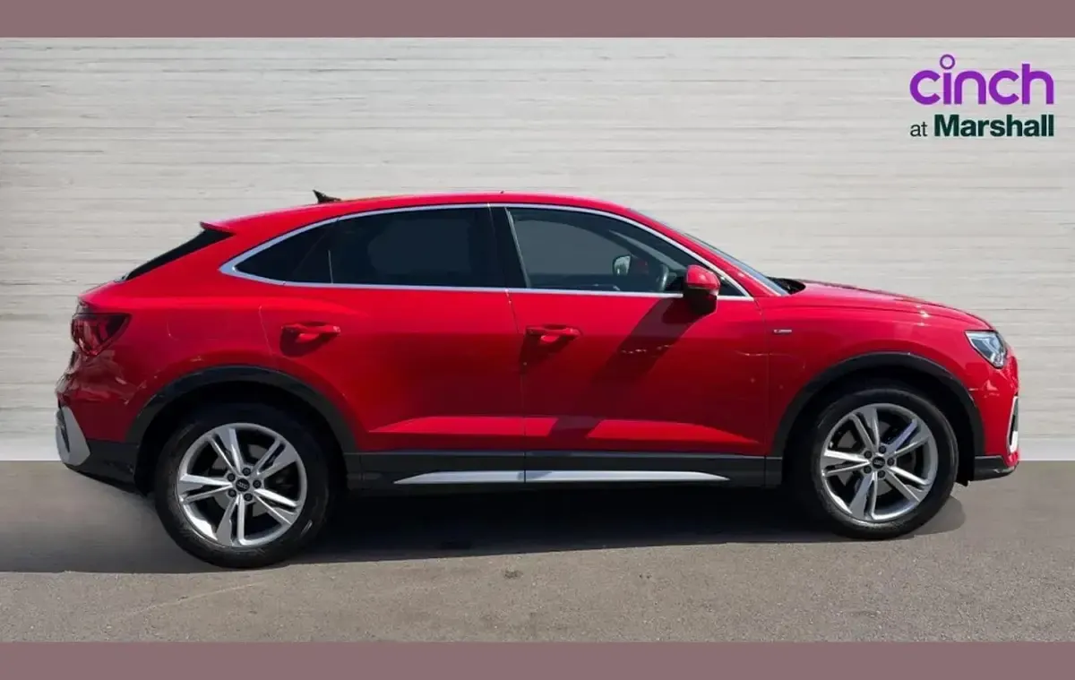 Used Audi Q3 S-Line 190 HP (139 kW) 2022 Red SUV