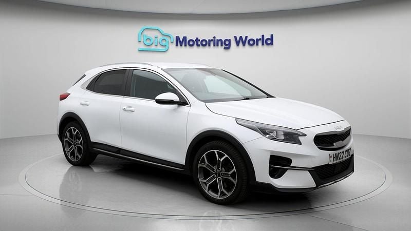 Used 2022 Kia XCeed SUV | £13,500 (Good price) - Image 1/4