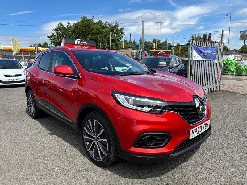 Red Used 2020 Renault Kadjar Iconic SUV | £10,000 (Fair price) - Image 1/4