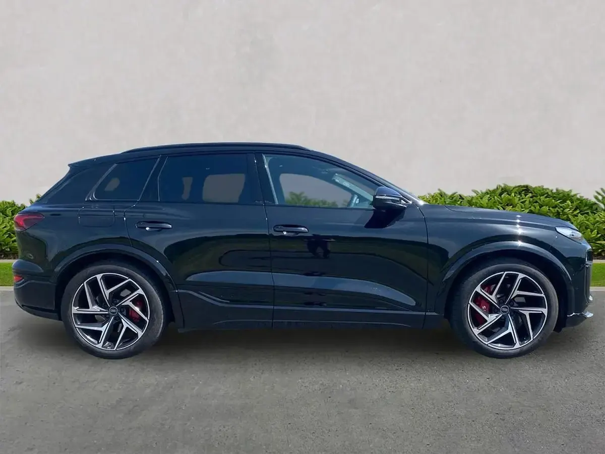 Used Audi Q6 e-tron Premium 360 kW (490 HP) 2026 Black SUV