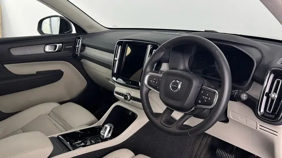 Used Volvo XC40 Ultra 2025 Black SUV