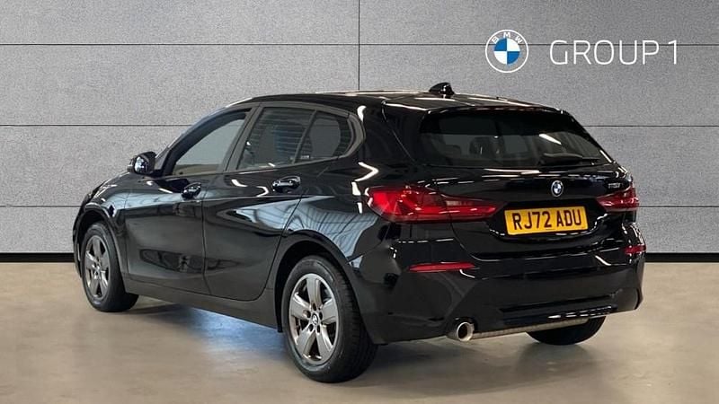 Used BMW 118 Sport Line 134 HP (98 kW) 2022 Black Hatchback