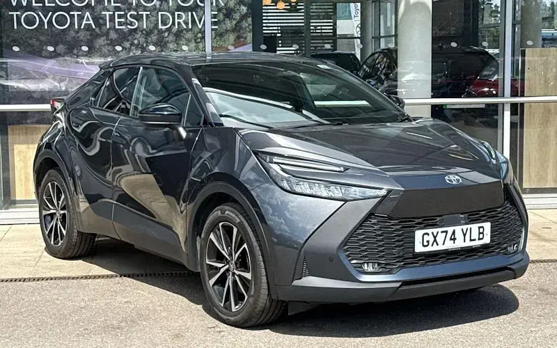 Second-hand Toyota C-HR Design 223 CP (164 kW) 2026 SUV