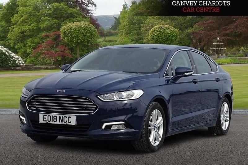 Used Ford Mondeo Zetec 160 HP (117 kW) 2018 Blue Hatchback