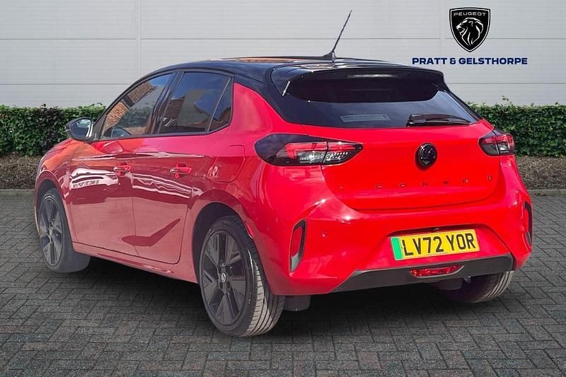 Used Vauxhall Corsa-e Edition 98 kW (134 HP) 2022 Red Hatchback