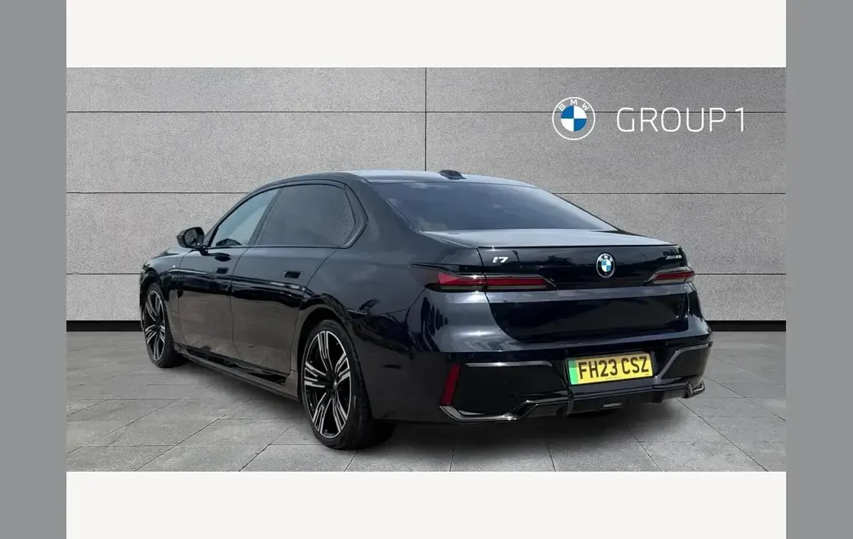 Used BMW i7 M Sport 400 kW (544 HP) 2023 Black Sedan