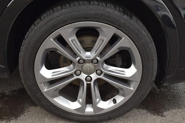 Second-hand Audi Q3 S-line plus 184 CP (135 kW) 2016 Negru SUV